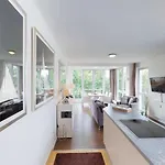 Sonnenbad Nr 06 Mit Maritimen Flair * Sassnitz