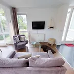 Sonnenbad Nr 06 Mit Maritimen Flair Apartment Sassnitz