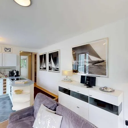 Sonnenbad Nr 06 Mit Maritimen Flair Apartman