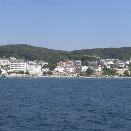 Sonnenbad Nr 06 Mit Maritimen Flair * Sassnitz