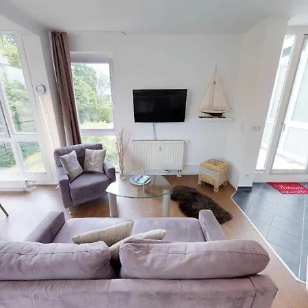 Sonnenbad Nr 06 Mit Maritimen Flair Apartment Sassnitz